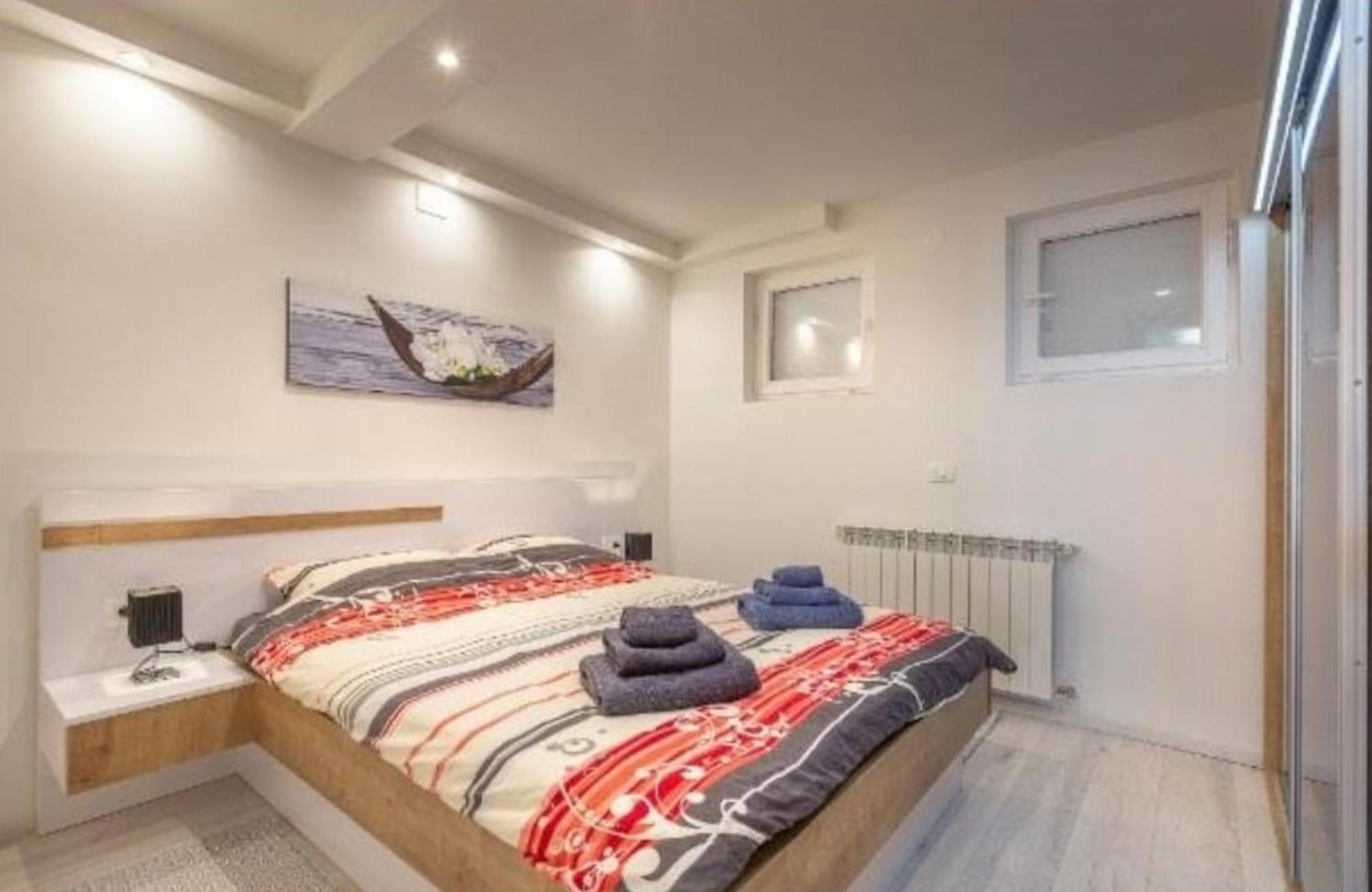 Apartamento Newly Renovated App Goran Umag Exterior foto